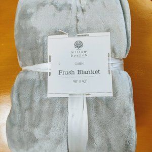 Willow Branch Queen Size (98" x 92") Plush Blanket (Gray)